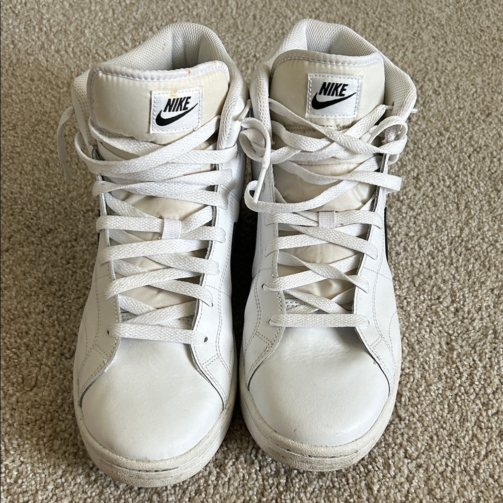 Nike Men's White and Black Sneakers - Picture 7 of 9